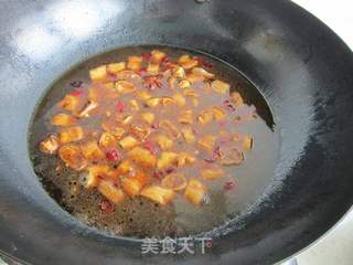 肥肠豆腐煲的做法步骤:8