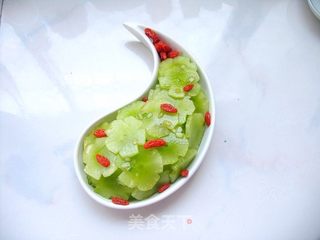 【小胖妞入园第一天】消积去腻的绝好凉菜——爽脆莴笋花的做法步骤:13