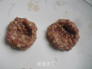 肉饼太阳蛋的做法步骤：4