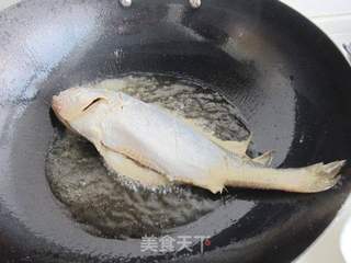 羊肉焖黄花鱼的做法步骤:5