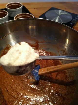 Chocolate Fondant 岩浆巧克力蛋糕的做法步骤:9
