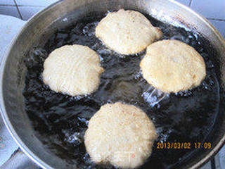 油炸红豆馅豆沙饼的做法步骤:13