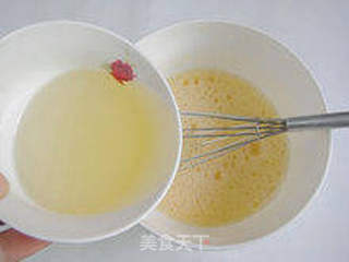 【海苔鸡蛋卷】--- 不用烤箱的小零食的做法步骤:4