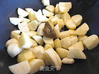 绿咖喱鸡肉土豆的做法步骤:8