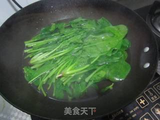 菠菜炒猪肝的做法步骤：3