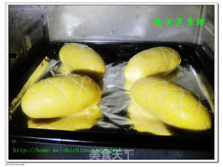 蛋黄莲蓉酥的做法步骤:14