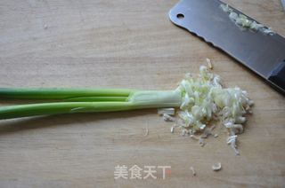 葱花饼的做法步骤：4