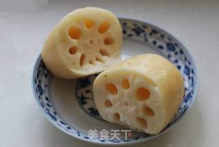 陕西独有的一种“九眼莲”——【莲菜炒肉片】的做法步骤:2