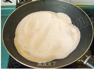 二月二必吃的炒黑豆的做法步骤:4
