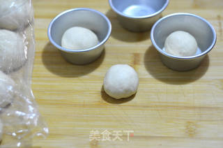 春天的面包也要美美的---奶油水果面包的做法步骤:4