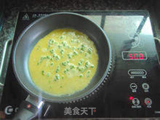 【草莓鸡蛋饼】--- 春季里甜蜜蜜的早餐饼的做法步骤:6