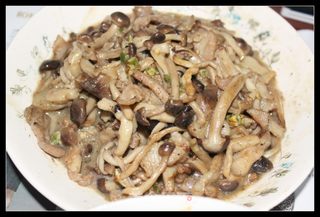 蟹味菇炒肉片的做法步骤:5