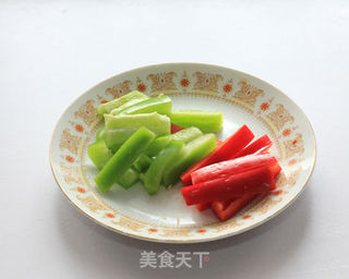 春天里的养生菜----蚝油豆腐煲的做法步骤:4