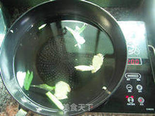 【枸杞猪肚汤】---- 清甜清甜的营养汤的做法步骤:5