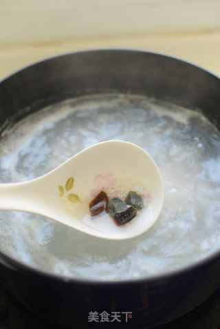 皮蛋瘦肉粥的做法步骤:5