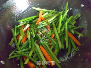 蒜苔炒牛肉的做法步骤：8