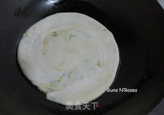 春游小食经典:葱油手抓饼的做法步骤:15