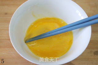 小虎凯蒂猫可爱营养便当的做法步骤:5