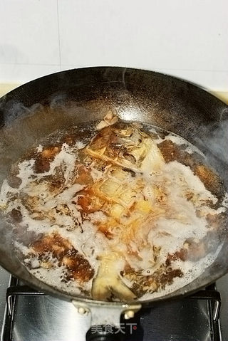 【干烧鲳鱼】冷冻鱼也能做出好味道的做法步骤:15