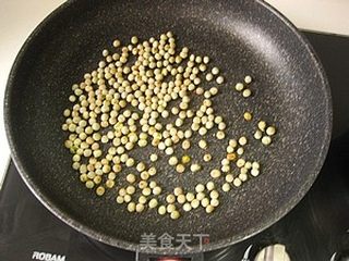 少糖版的二月二炒糖豆的做法步骤:4