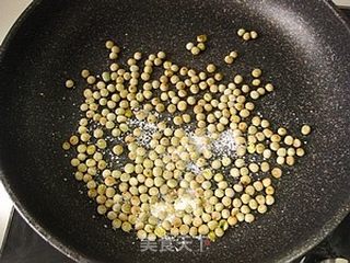 少糖版的二月二炒糖豆的做法步骤:6