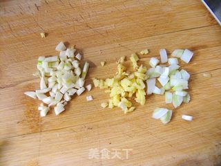 酸酸甜甜好滋味——莴笋糖醋鲤鱼的做法步骤：7