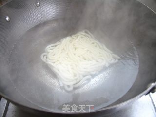 简单也营养——茄汁乌冬面的做法步骤:11