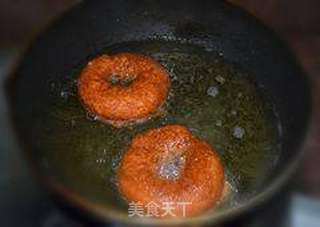 美味的甜甜圈的做法步骤:5