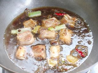不用一粒糖的美味排骨——可乐排骨的做法步骤:7