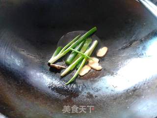 烩红肠青元的做法步骤:3