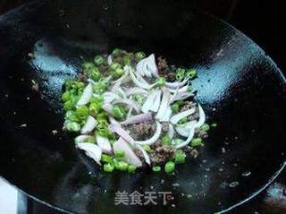 尖椒洋葱炒牛肉的做法步骤:5