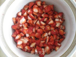 自制-----------酸甜草莓酱的做法步骤:2