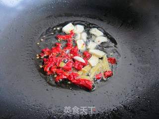 香辣墨鱼仔的做法步骤:6