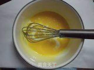 草莓杯子蛋糕的做法步骤:4