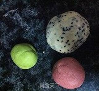 火龙果馒头的做法步骤:2