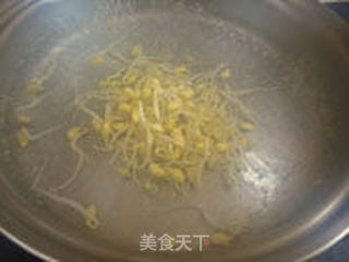 蘑菇豆腐羹的做法步骤:2