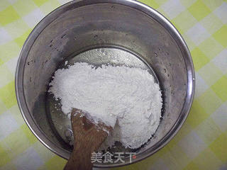 原味戚风蛋糕的做法步骤:4