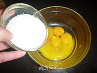 酸奶戚风的做法步骤:3