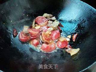 腊肉番茄炒韭菜的做法步骤:6