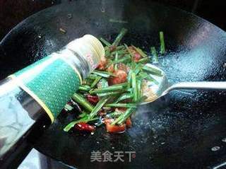 腊肉番茄炒韭菜的做法步骤:8