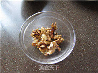 核桃炒虾仁的做法步骤:7