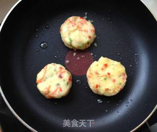 缤纷土豆饼的做法步骤:11