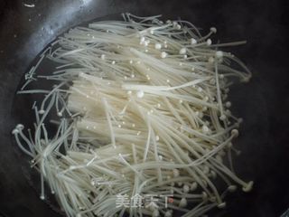 红油金针菇的做法步骤：3