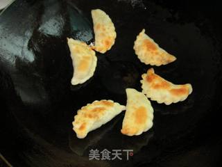 香煎猪油渣馅饺子的做法步骤：7