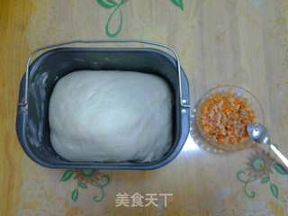 吞拿鱼小餐包的做法步骤：3