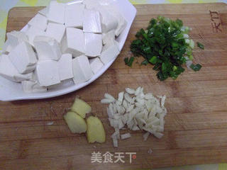 酸辣鲫鱼的做法步骤:2