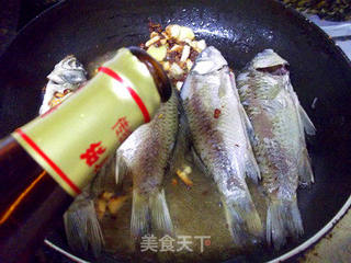 酸辣鲫鱼的做法步骤:6