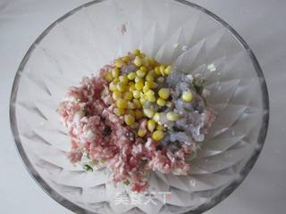 鲜虾水饺的做法步骤:5