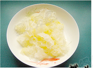 红枣芸豆菠萝银耳汤【豫生园若羌枣试用报告1】的做法步骤:5