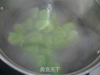 肉三鲜水饺的做法步骤：8